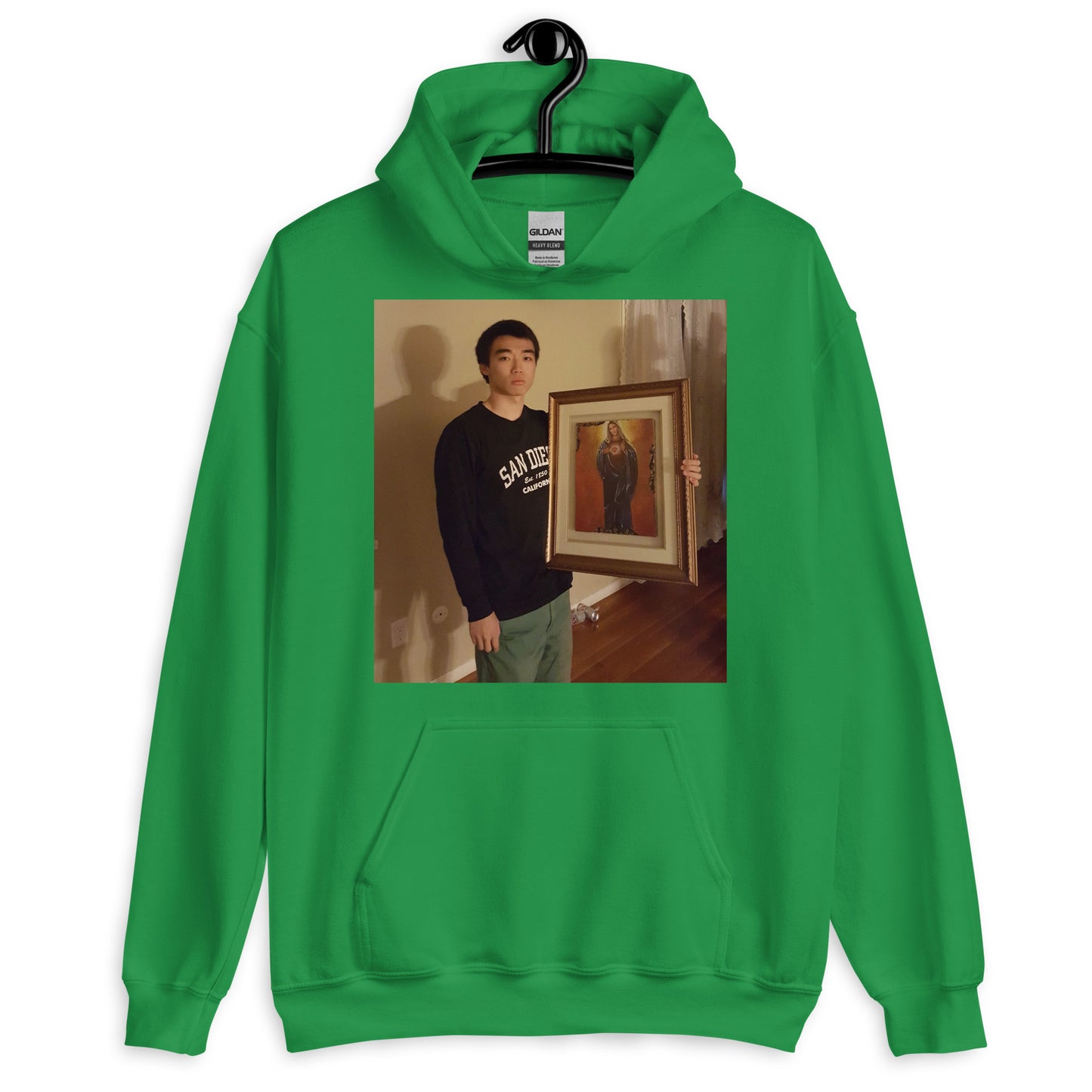 me holdin shit